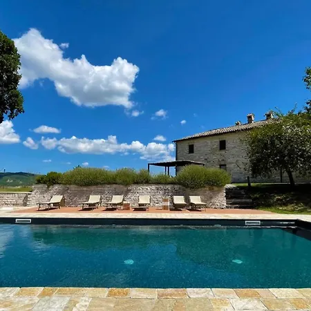 Holiday home Checello In *