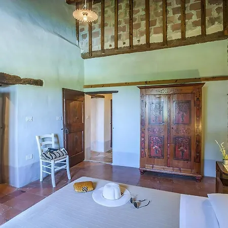 Holiday home Checello In Cagli
