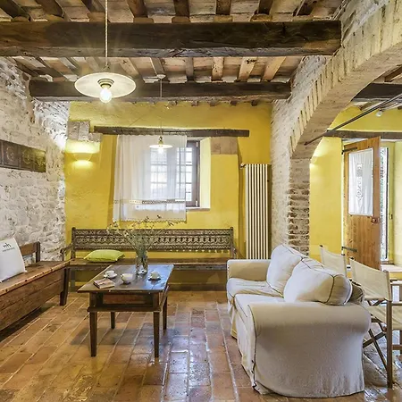 Holiday home Checello In Cagli