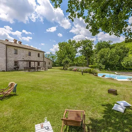Holiday home Checello In *